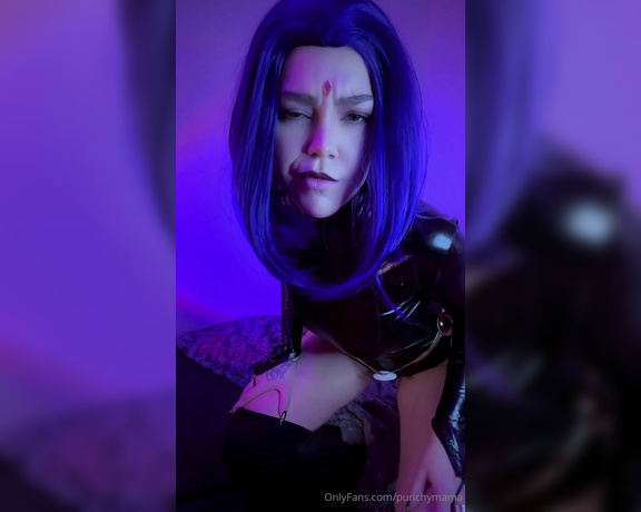 Punchy Mama aka punchymama - 01-16-2025 OnlyFans Video - A little preview of my Raven Cosplay Hopefully getting you excited for the full video now