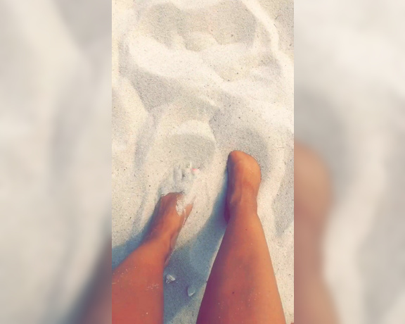 Charlie C aka charliec - 08-29-2018 OnlyFans Video - Sandy feet vid