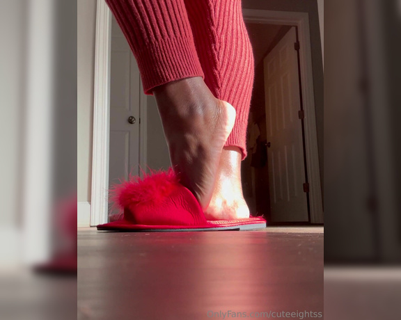 CuteEightss aka cuteeightss - 12-13-2023 OnlyFans Video - New slippers