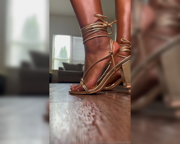 CuteEightss aka cuteeightss - 05-14-2024 OnlyFans Video - new shoes