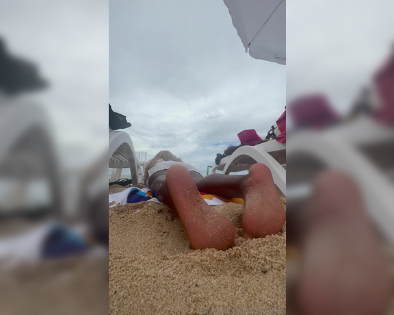 CuteEightss aka cuteeightss - 03-23-2024 OnlyFans Video - Missing the beach