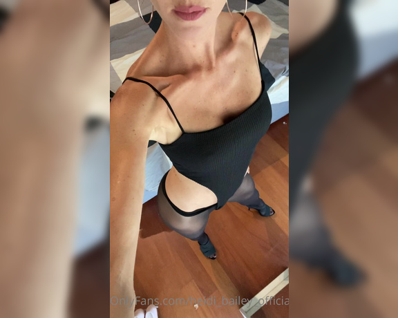 Heidi Bailey Official aka heidi_bailey_official - 06-05-2021 OnlyFans Video - Have a night