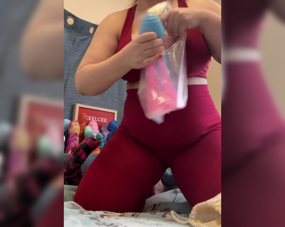 Celia aka Ceelcee OnlyFans - [351] Non nude, unboxing only  My new XL Merfolk from Pleasure Forge just arrived!! Can’t wait
