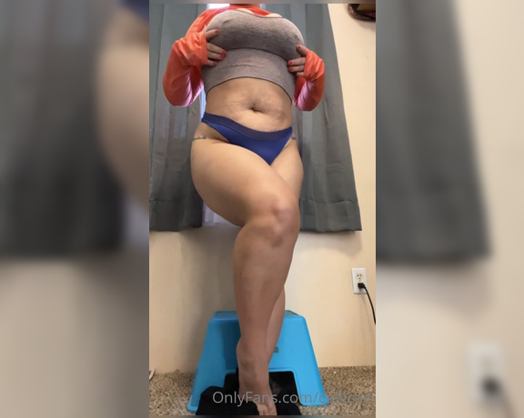 Celia aka Ceelcee OnlyFans - Stripping down and showing you my mombod Pretty sure I could pop a watermelon with these thighs