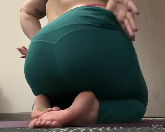 Celia aka Ceelcee OnlyFans - Got a little distracted when I was supposed to be doing yoga