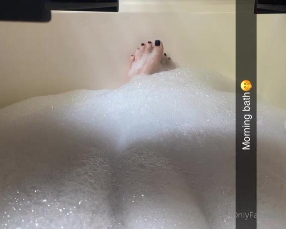 GracefulgraceXO aka Gracefulgracexo OnlyFans - POV you’re on my daily snap 2