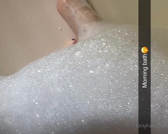 GracefulgraceXO aka Gracefulgracexo OnlyFans - POV you’re on my daily snap 2