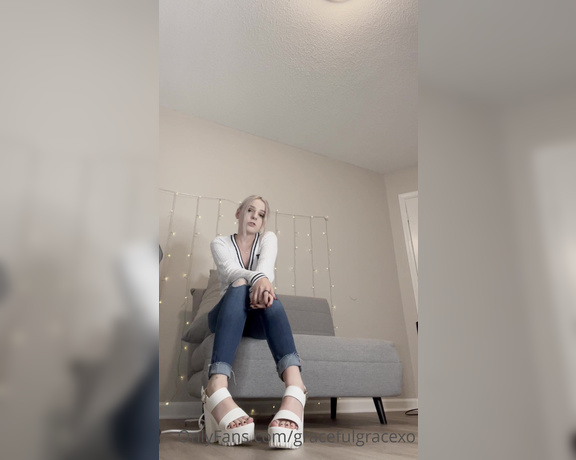 GracefulgraceXO aka Gracefulgracexo OnlyFans - Working on my giantess so here’s a little clip from yesterday