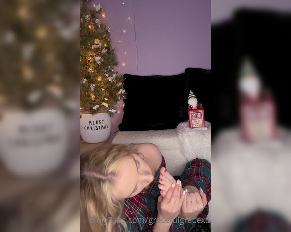 GracefulgraceXO aka Gracefulgracexo OnlyFans - ITS BEGINNING TO LOOK A LOT LIKE… FOOT PORN IN CHRISTMAS OUTFITS I hope everyone has an awesome