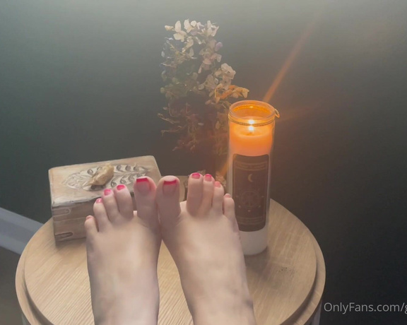 GracefulgraceXO aka Gracefulgracexo OnlyFans - These are morning Toes