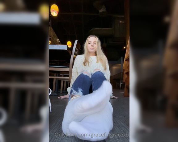 GracefulgraceXO aka Gracefulgracexo OnlyFans - I’m need of a foot rub