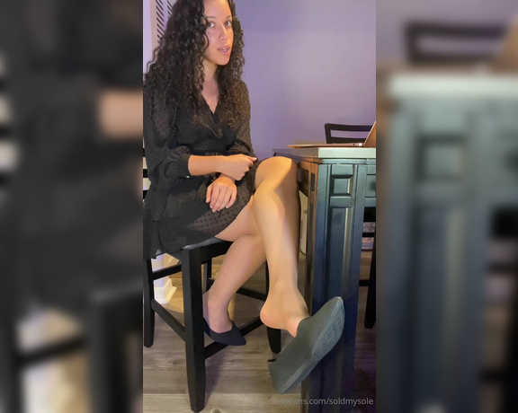 Soldmysole aka soldmysole - 09-23-2024 OnlyFans Video - POV You attend your teachers office hours but youre really just there for one reasonher sweaty