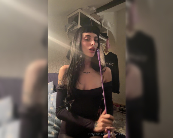 Borderlady aka susybad1999 - 12-21-2024 OnlyFans Video - Buon fine settimana