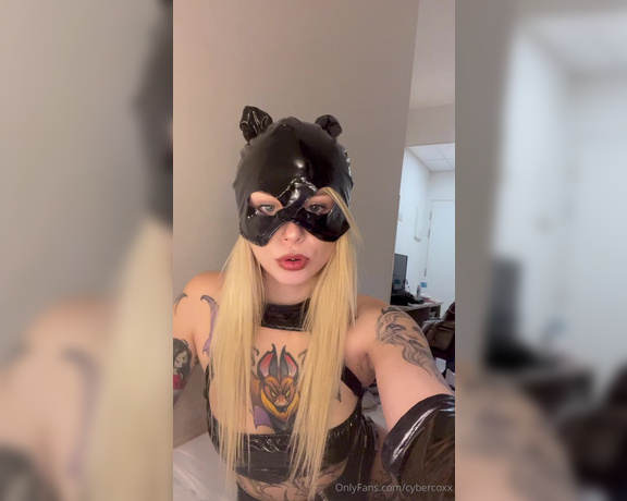 Cyber Coxx aka cybercoxx - 11-06-2024 OnlyFans Video - Catwoman JOI