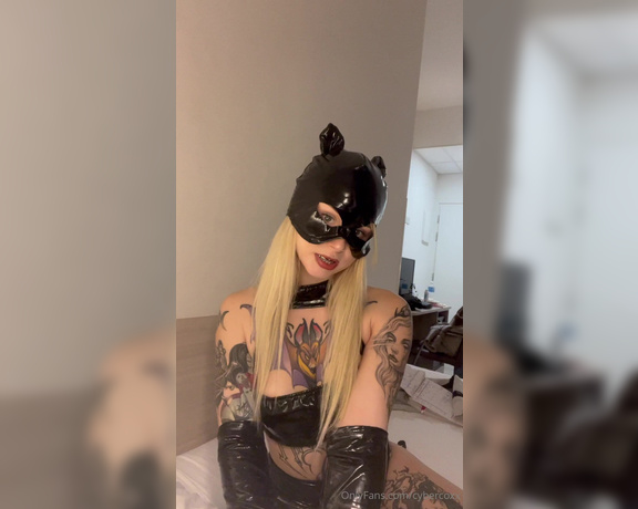 Cyber Coxx aka cybercoxx - 11-06-2024 OnlyFans Video - Catwoman JOI