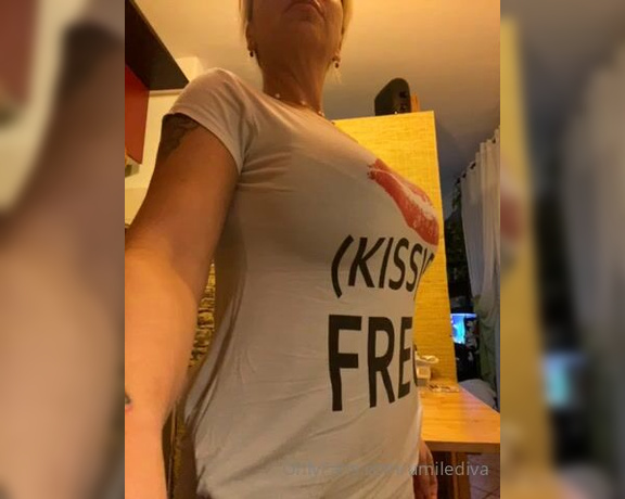 Elena mua aka umilediva - 02-08-2021 OnlyFans Video - Un assaggio