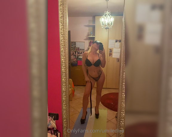 Elena mua aka umilediva - 06-03-2021 OnlyFans Video - Vi gusta Andate mettere like anke Instagram e Twitter