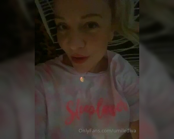 Elena mua aka umilediva - 11-15-2021 OnlyFans Video - Cominciamo settimana così