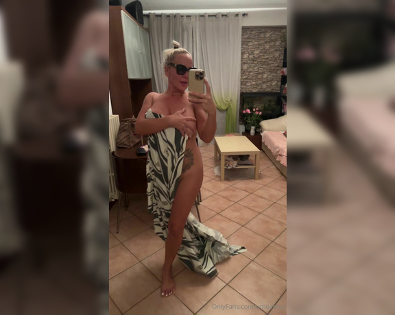 Elena mua aka umilediva - 09-06-2023 OnlyFans Video - Sempre rosso nera pero