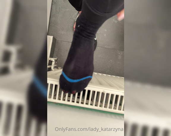 Lady_Katarzyna aka lady_katarzyna - 05-18-2023 OnlyFans Video - My feet after a training  Sending training socks to one lucky sub