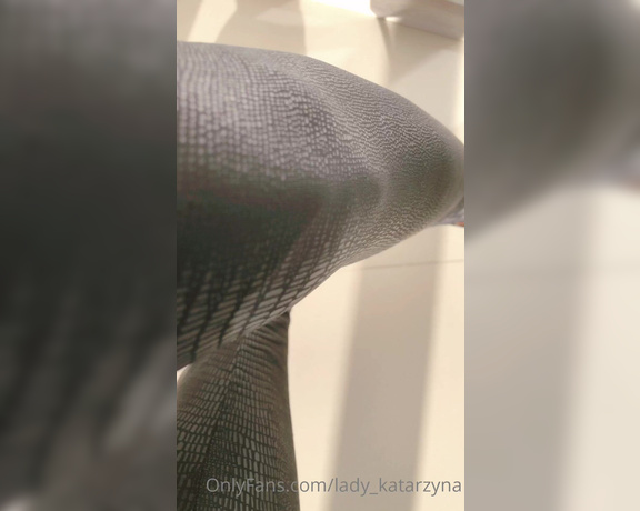 Lady_Katarzyna aka lady_katarzyna - 08-07-2023 OnlyFans Video - Swipe  to see my toes uncensored_o0tb