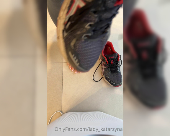 Lady_Katarzyna aka lady_katarzyna - 07-04-2023 OnlyFans Video - Gym shoes for Maciek