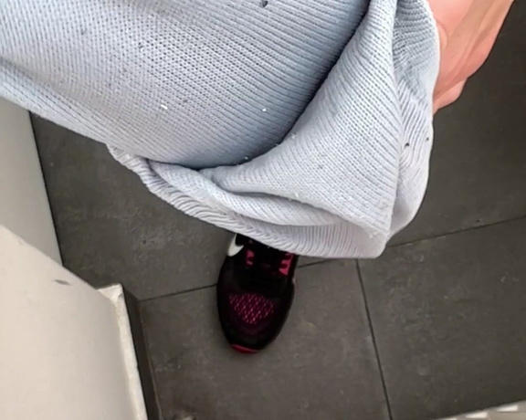 Lady_Katarzyna aka lady_katarzyna - 08-04-2023 OnlyFans Video - Post gym socks