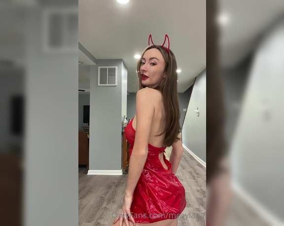 Cayla Bri aka caylabri - 10-11-2021 OnlyFans Video - Shes a VERY KINKY girl