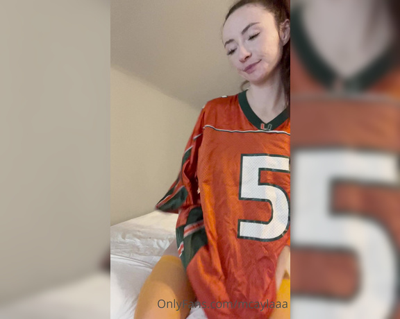 Cayla Bri aka caylabri - 01-23-2022 OnlyFans Video - am I sexy wearing a jersey