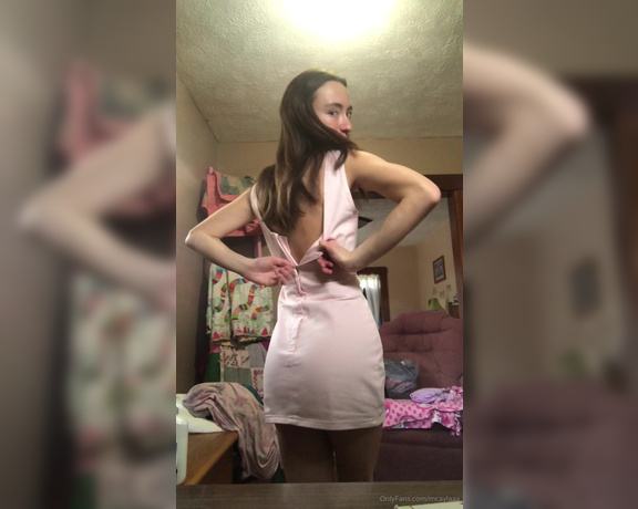 Cayla Bri aka caylabri - 10-21-2023 OnlyFans Video - Throwback Saturday Video I took in the beginning of days showing my grad dress I think