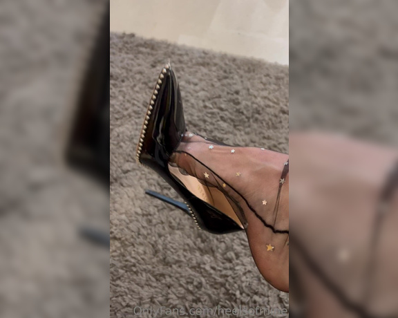 Heels of mine aka heelsofmine - 03-11-2023 OnlyFans Video - Dangling with sheer socks