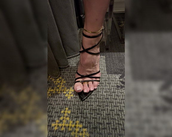 Heels of mine aka heelsofmine - 04-03-2023 OnlyFans Video - Promised video