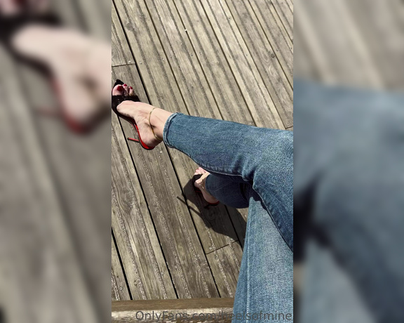 Heels of mine aka heelsofmine - 04-23-2023 OnlyFans Video - Short clip of dangling in publicwould you like to see longer clip