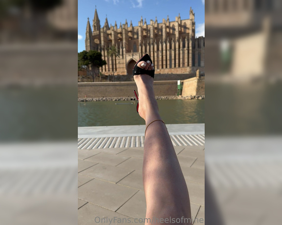 Heels of mine aka heelsofmine - 06-02-2023 OnlyFans Video - One of the most popular places in MajorcaI have no idea why people were steering at