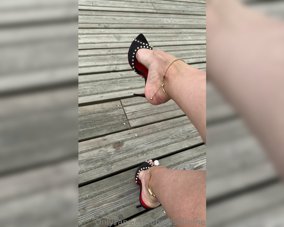 Heels of mine aka heelsofmine - 06-12-2023 OnlyFans Video - Todays walk in my new mules