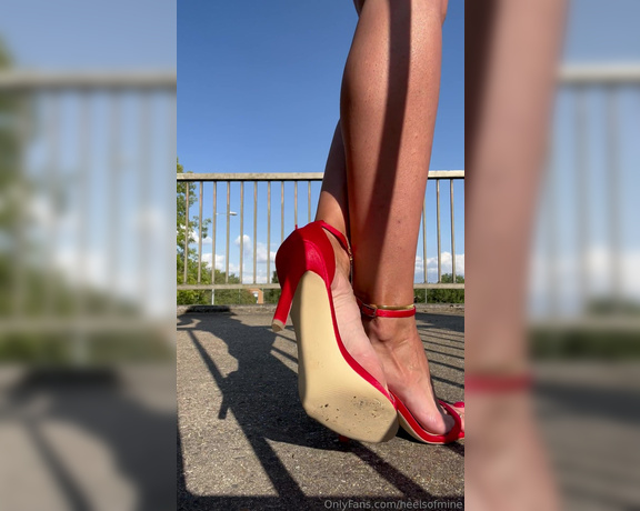 Heels of mine aka heelsofmine - 09-01-2023 OnlyFans Video - Have a wonderful weekend