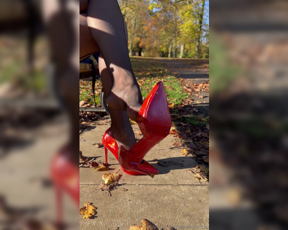 Heels of mine aka heelsofmine - 11-13-2023 OnlyFans Video - Few short clips because tomorrowyoull all see new content from my holiday  stay tuned