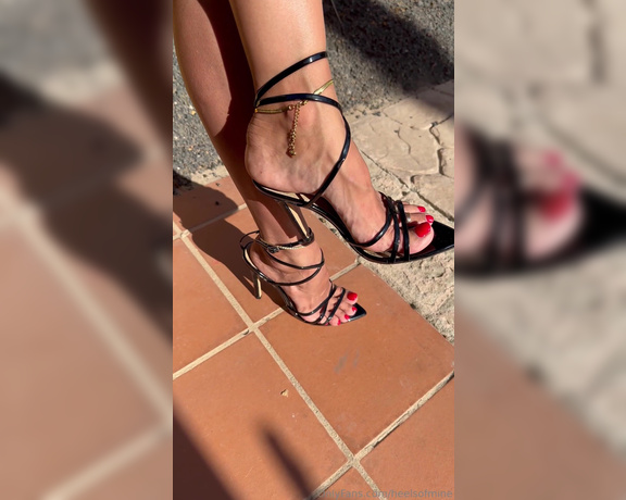 Heels of mine aka heelsofmine - 12-07-2023 OnlyFans Video - Dont worry all, still got few clips from holiday  Unless you miss my home _