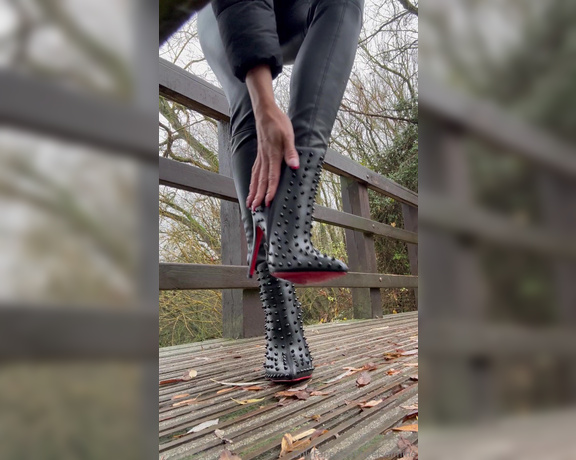 Heels of mine aka heelsofmine - 12-13-2023 OnlyFans Video - Boots time