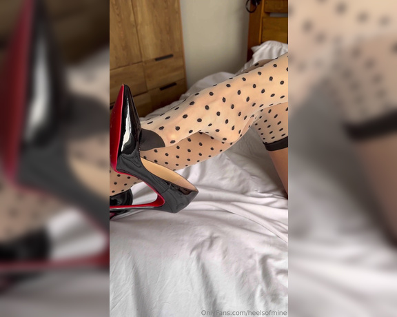 Heels of mine aka heelsofmine - 01-26-2024 OnlyFans Video - How do you like my polka dot socks