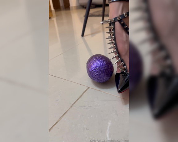 Heels of mine aka heelsofmine - 04-01-2024 OnlyFans Video - Happy Easter everyone  Hope you all ate some delicious eggs like this one