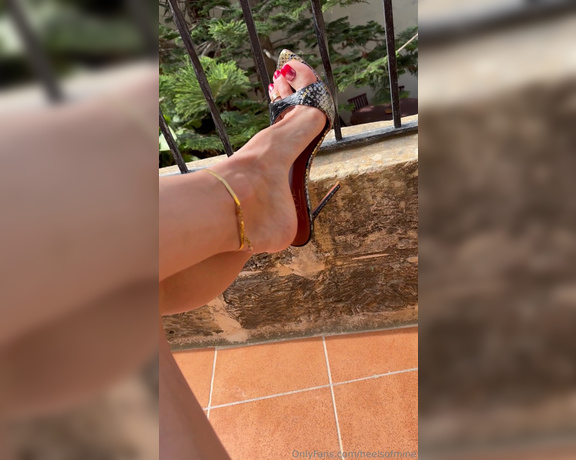 Heels of mine aka heelsofmine - 05-27-2024 OnlyFans Video - In love in this sunny weather