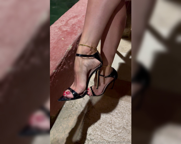 Heels of mine aka heelsofmine - 06-06-2024 OnlyFans Video - Im not feeling well today, got high temp