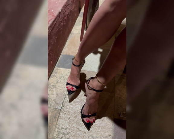 Heels of mine aka heelsofmine - 06-06-2024 OnlyFans Video - Im not feeling well today, got high temp