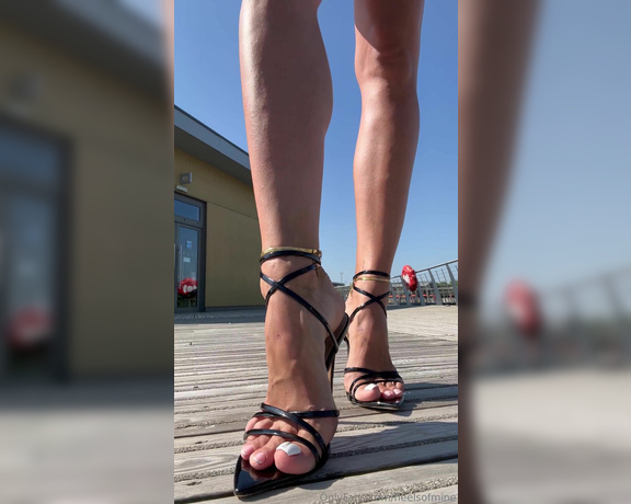 Heels of mine aka heelsofmine - 07-09-2024 OnlyFans Video - Little bit of show off on my break