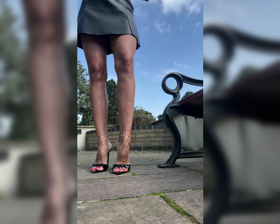 Heels of mine aka heelsofmine - 09-23-2024 OnlyFans Video - My perfect feet and perfect Kandee mules