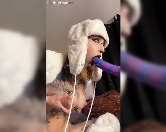 Lillith Lethya aka lillithlethya - 12-19-2024 OnlyFans Video - Practicing deepthroating  howd I doTip me if I did good  praise kink go brrr