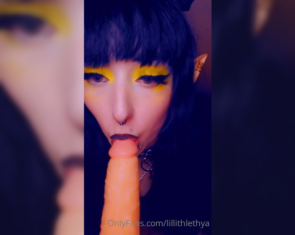 Lillith Lethya aka lillithlethya - 07-04-2020 OnlyFans Video - oopsies I got lipstick on it