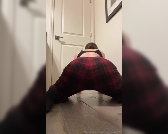 GasGoddess aka goddess4gas - 11-22-2023 OnlyFans Video - The morning farts continue