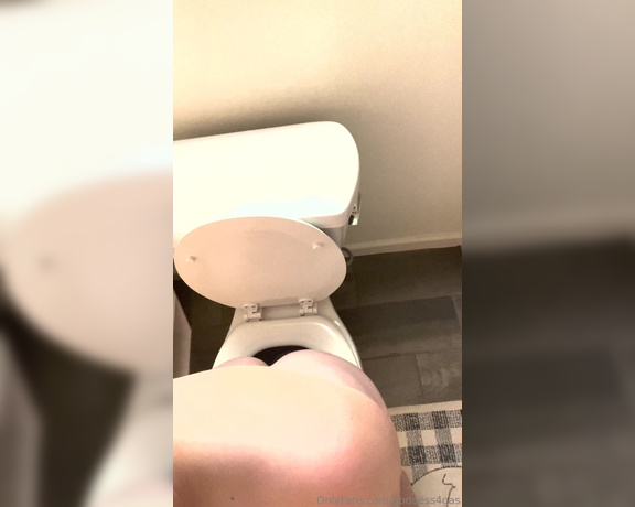 GasGoddess aka goddess4gas - 11-25-2023 OnlyFans Video - Happy Full_Length Friday Heres one for my toilet fart lovers Hope you all had a great